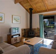 Surf Coast Cabins in Aireys Inlet - Tourism Cairns