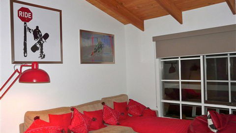 Two Mountains Lodge - Tourism Cairns 0