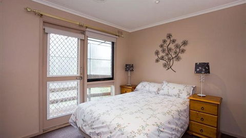 Raydon Court - Tourism Cairns 1
