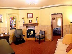 Chichester Gardens Cottage - Tourism Cairns 1