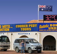 Radeka Downunder Underground Motel and Backpacker Inn - Tourism Cairns