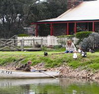 Stonewell Cottages and Vineyards - Tourism Cairns
