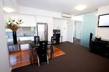 B7 Honeysuckle Apartments - Tourism Cairns 0