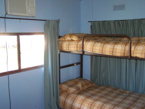 Boort Lakes Caravan Park - Tourism Cairns 1