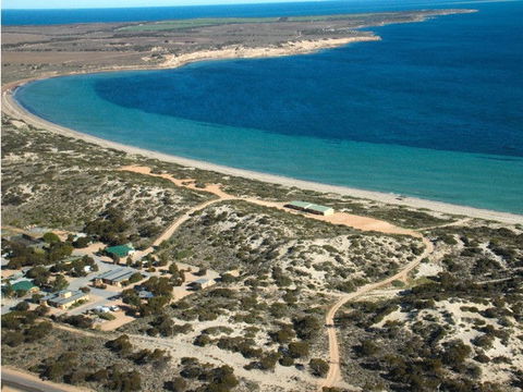 Ceduna Shelly Beach Caravan Park - Tourism Cairns 1