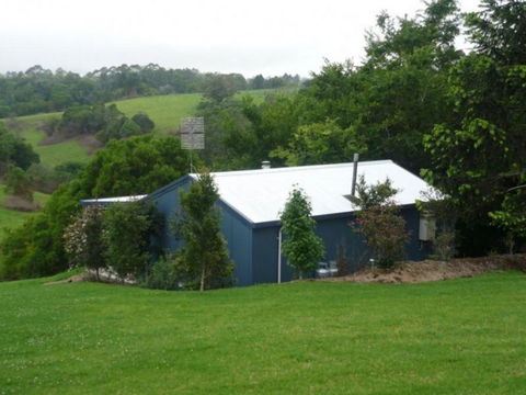 Jacaranda Cottages - Tourism Cairns 0