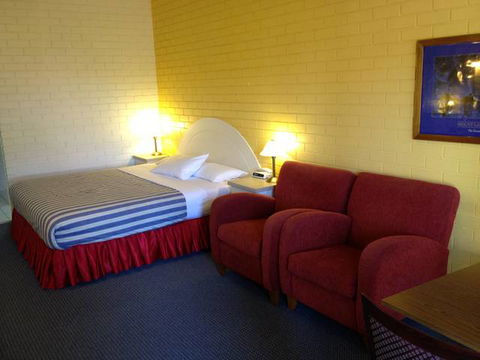 Econo Lodge Statesman Ararat - Tourism Cairns 4