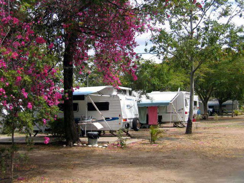 Emerald Cabin & Caravan Village - Tourism Cairns 3