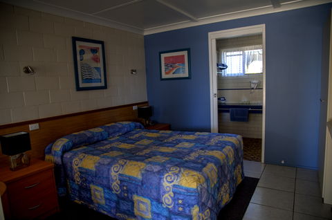 Gayndah Colonial Motor Inn - Tourism Cairns 6