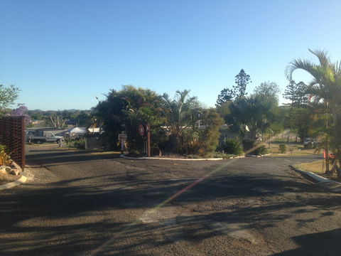Gympie Caravan Park - Queens Park - Tourism Cairns 1