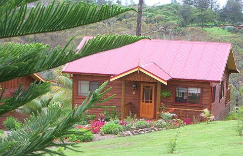 Jacaranda Park Holiday Cottages - Tourism Cairns 0