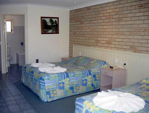 Jolly Swagman Motor Inn - Tourism Cairns 1