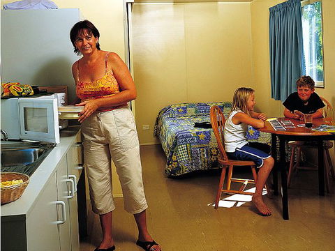 Kakadu Lodge & Caravan Park - Tourism Cairns 3