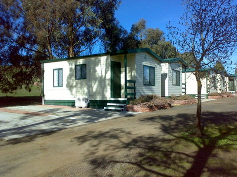 Kilmore Caravan Park - Tourism Cairns 0
