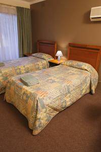 Lidcombe Motor Inn - Tourism Cairns 0