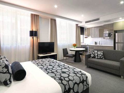 Meriton Serviced Apartments - North Ryde - Tourism Cairns 0