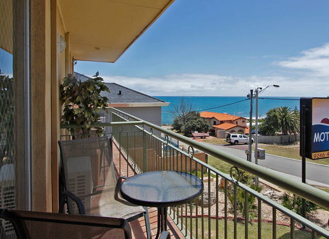 Ocean View Motel - Tourism Cairns 0