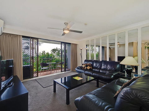 Princess Palm Resort - Tourism Cairns 0