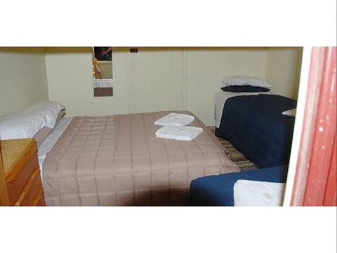 Capertee Royal Hotel - Tourism Cairns 8
