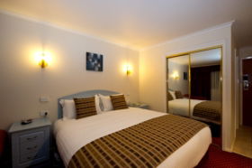 BEST WESTERN Balmoral Motor Inn - Tourism Cairns 4
