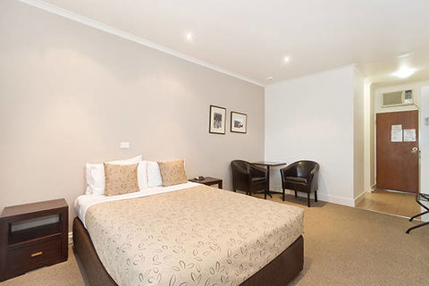 Sandhurst Motel - Tourism Cairns 1