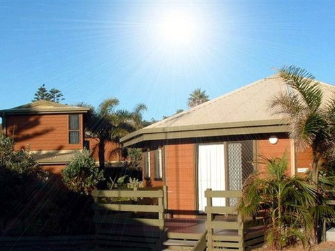 Shelly Beach Cabins - Tourism Cairns 3