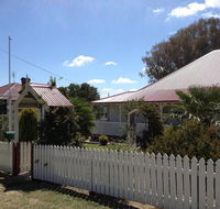 Tenterfield Luxury Historic c1895 Cottage - Tourism Cairns