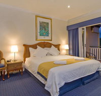 Tinaroo Lake Resort - Holiday Apartments - Tourism Cairns