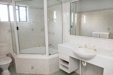 Townview Motel - Tourism Cairns 4