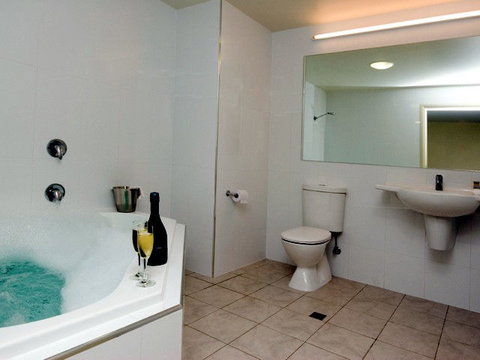 Travelodge Hotel Hobart Airport - Tourism Cairns 4