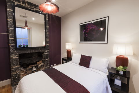 Williamstown Cottages & Apartments - Tourism Cairns 0