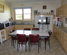 Acacia Park Farm House - Tourism Cairns 5