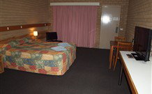 Holbrook Town Centre Motor Inn - Holbrook - Tourism Cairns 0