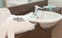 Springs Resort Shoalhaven Sports Motel - Worrigee - Tourism Cairns 2