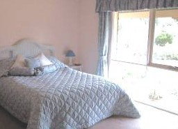 Between The Bays Retreat - Tourism Cairns 3