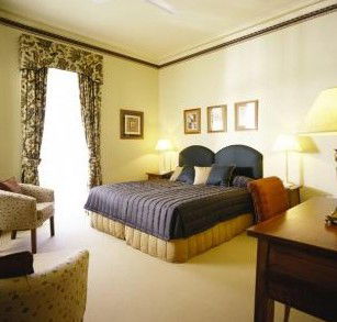 Royal Exchange Hotel - Tourism Cairns 2