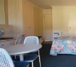 Zig Zag Motel - Tourism Cairns 1