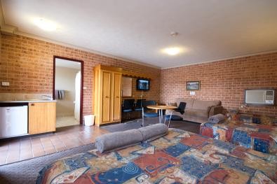 Blue Gum Motor Inn - Tourism Cairns 1