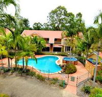 Beach Court Holiday Villas - Tourism Cairns