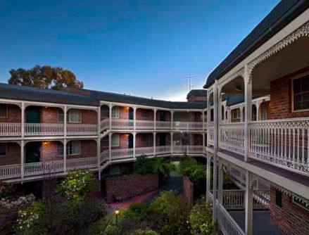 Medina Classic Canberra - Tourism Cairns 2