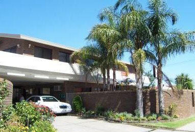 Best Western Garden Court Motel - Tourism Cairns 0