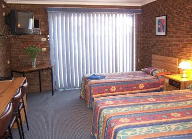 Best Western Garden Court Motel - Tourism Cairns 1