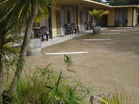 Rye Beach Motel & Apartments - Tourism Cairns 0