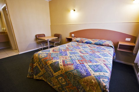 Parkville Motel - Tourism Cairns 3