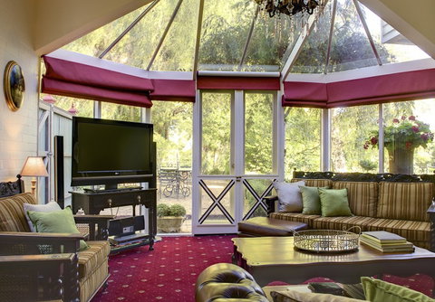 Keebles Country House - Tourism Cairns 0