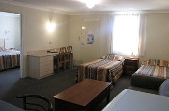 Golf Links Motel - Tourism Cairns 4