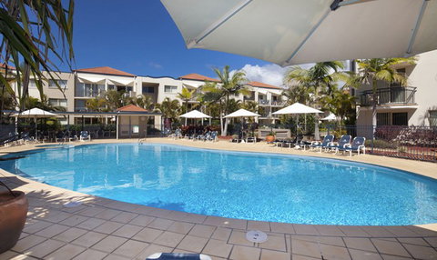 Golden Riviera Beach Resort - Tourism Cairns 2