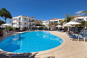 Golden Riviera Beach Resort - Tourism Cairns 6