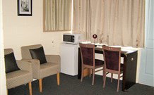 Warren Motor Inn - Warren - Tourism Cairns 1
