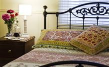 Newcastles Bed And Breakfast - Tourism Cairns 2